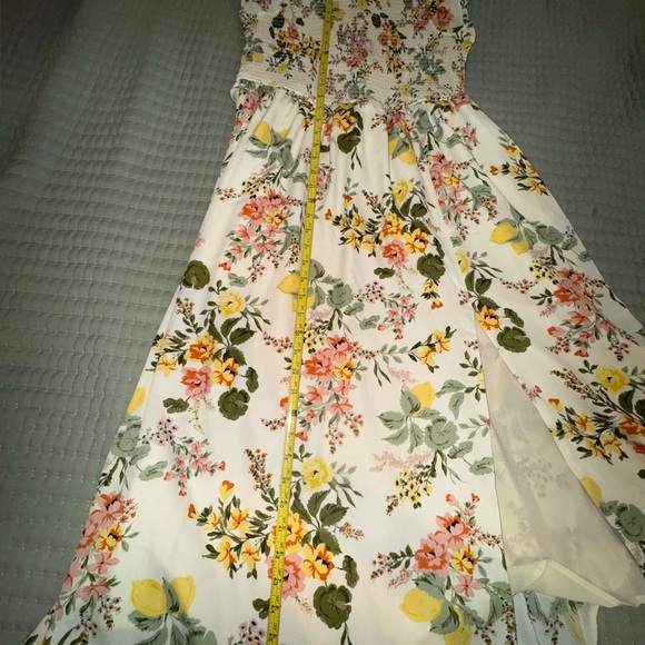 Sugarlips Floral Smocked midi+ Dress. Size large. EUC. - Picture 10 of 13